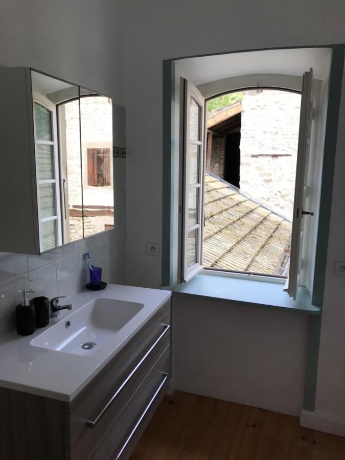 לינה וארוחת בוקר Ourches Domaine Des Chabriers מראה חיצוני תמונה