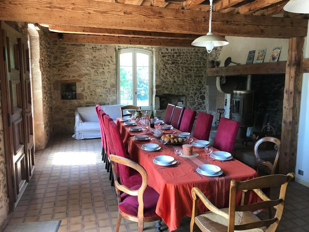 לינה וארוחת בוקר Ourches Domaine Des Chabriers מראה חיצוני תמונה